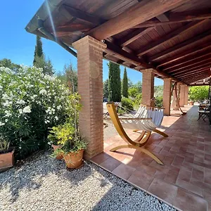 https://casale-terre-rosse.it-tuscanyhotel.com